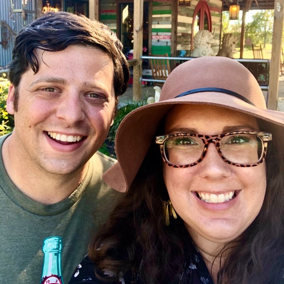 Meet The Posher - Cynthia - Picture 2 of 7